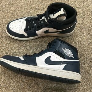 Armory Navy Jordan 1s - Size 7.5 in Men’s or 9 in Women’s